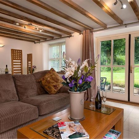 Finest Retreats - The Cottage - Luxury 1 Bed Cottage Rhydymwyn Eksteriør bilde