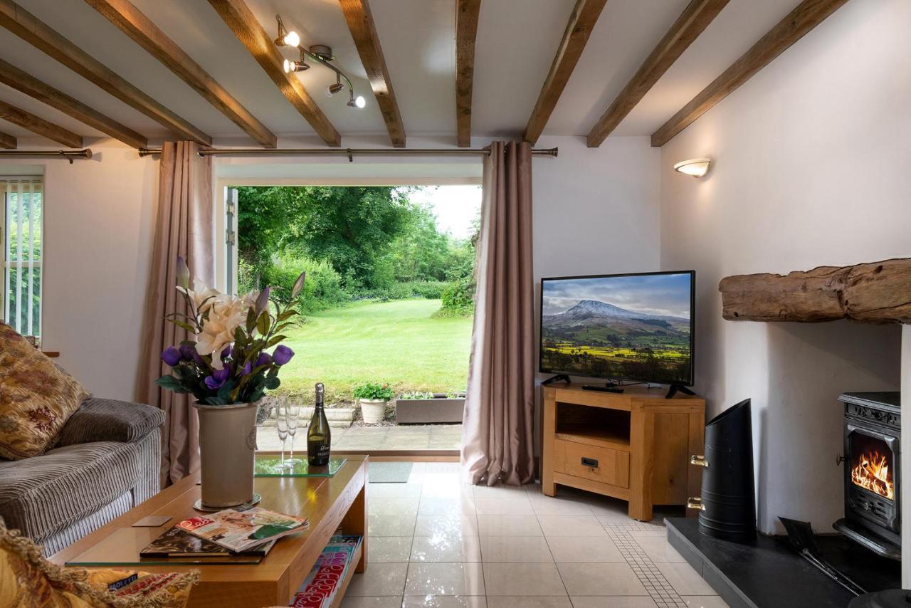 Finest Retreats - The Cottage - Luxury 1 Bed Cottage Rhydymwyn Eksteriør bilde